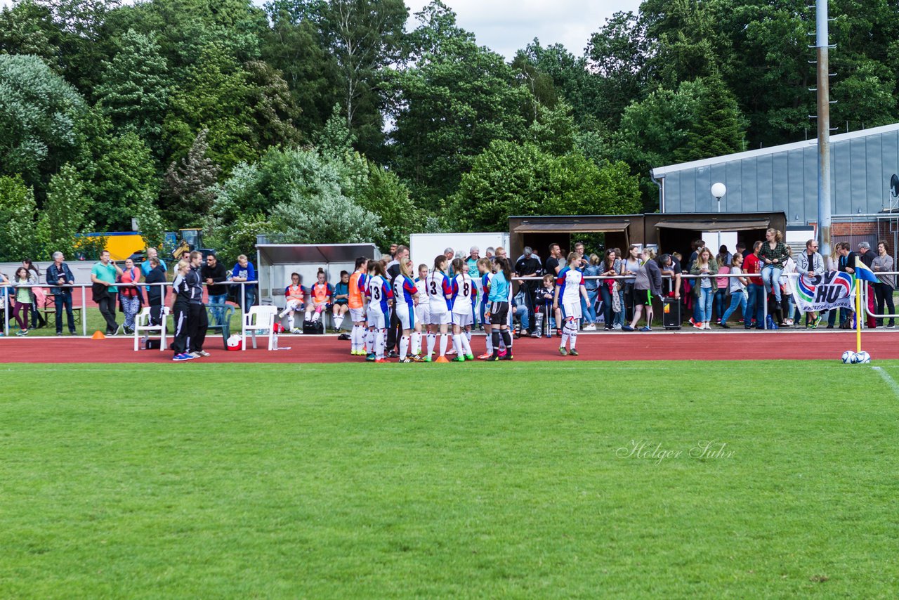 Bild 158 - wBJ SV Henstedt Ulzburg - Hamburger SV : Ergebnis: 0:2